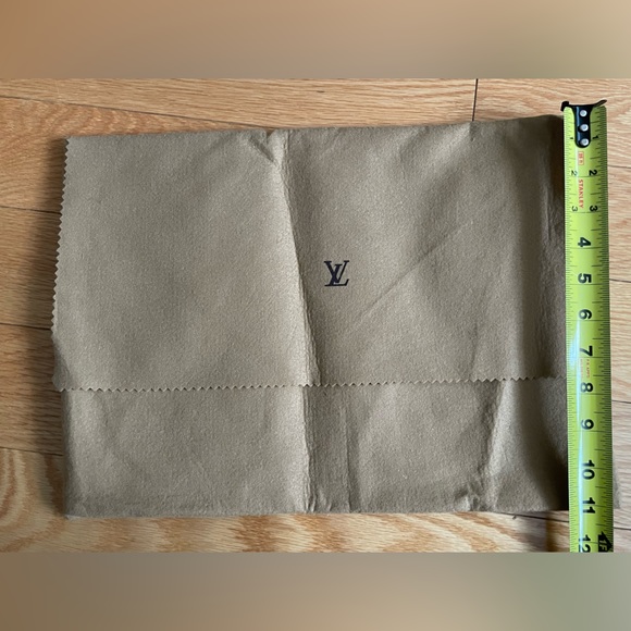 Authentic Louis Vuitton Vintage Dust bag 5 pcs bundle 🔥 - Picture 3 of 13